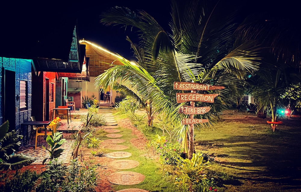 Footprints Beach Resort 91
