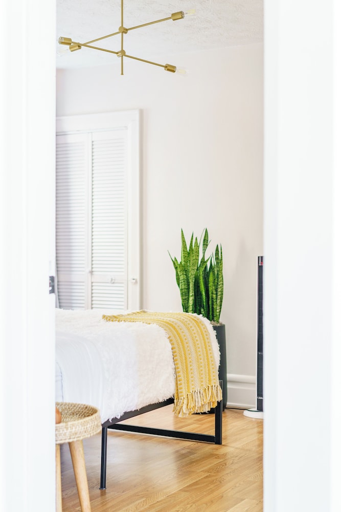 Jungle House Boutique Suites – Short North & Convention Center
