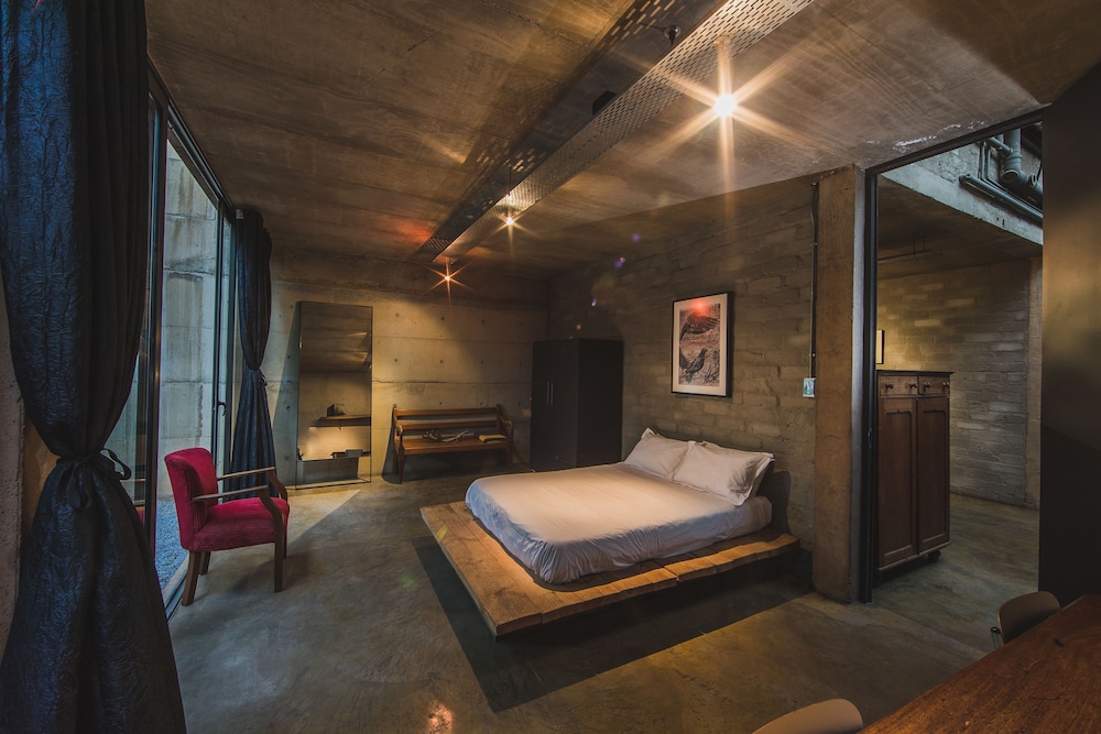 Celtis House