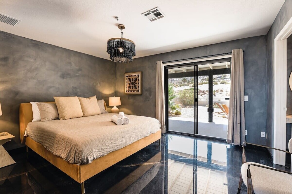 @ Marbella Lane - Zen-like Ambiance 3BR Home in JT