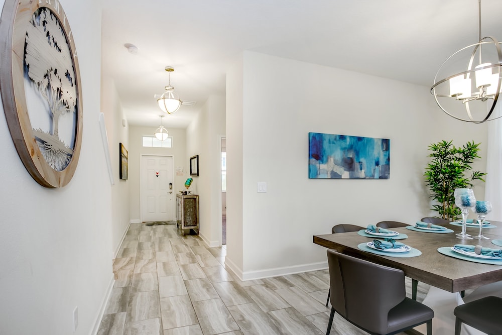 5 Bed 4 Ba Villa with Game Room, Pool & Spa view 5