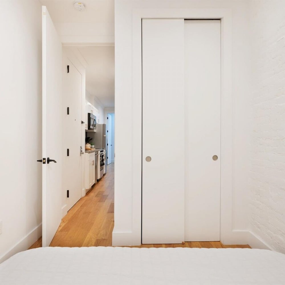1290-8 New Renovated 2 Bedrooms in UES