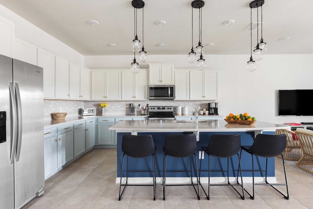 Sleeps 26! Resort Home w/ On-site Waterpark, Pool Flamingo Grove by Avantstay