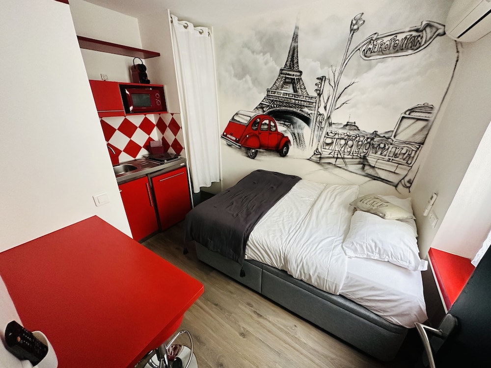 hotel room