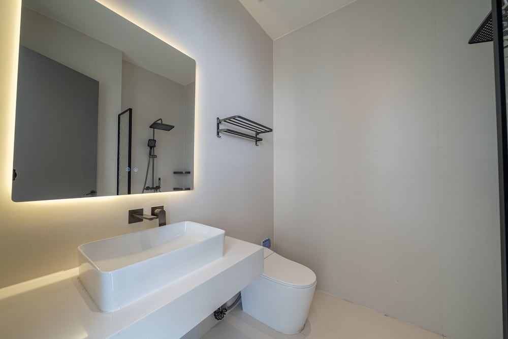 Pool villa with slide karaoke kitchen