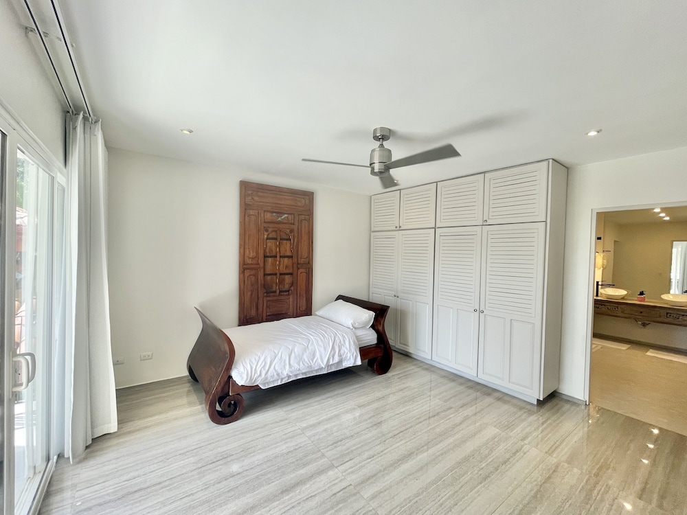Ocean View Beach House with Pool - Hermosa Palms 44