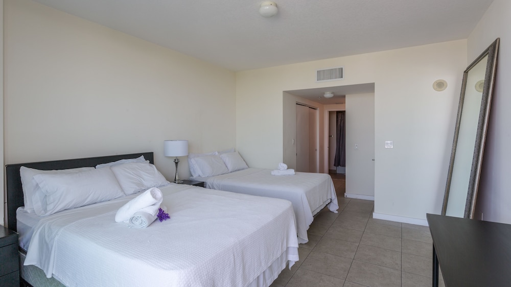Oaks on the River Boutique Residences