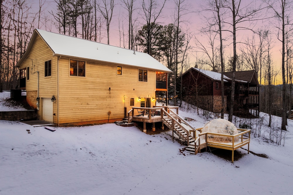 Moondance Cabin by Lightfoot Stays