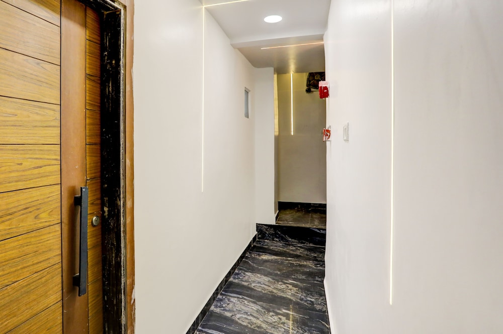 Staybook Hotel Jai Balaji New Delhi Railway Station