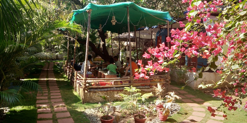 Rudra Holidays Guest House