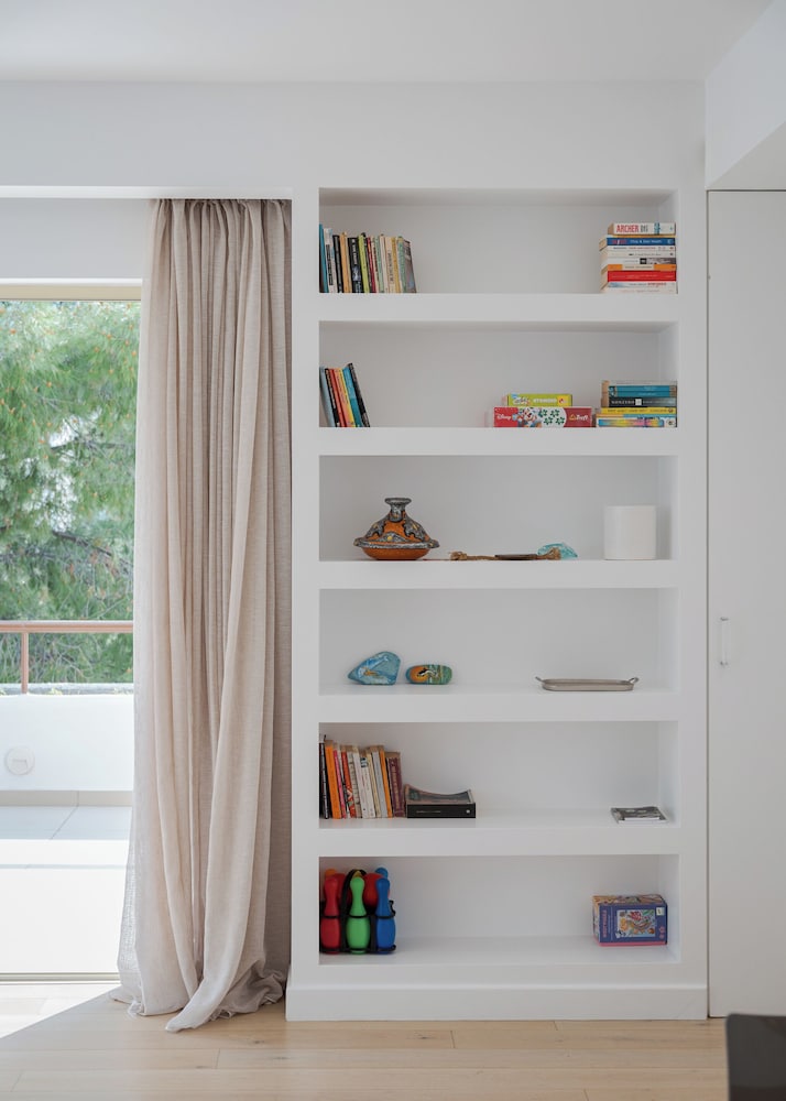 Vouliagmeni Serenity Residence