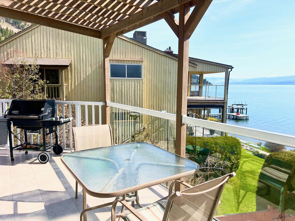 Peachland Beach Resort