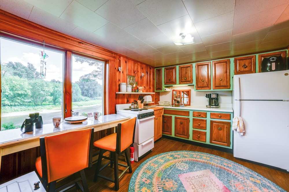 Susquehanna River Cabin: Hike, Hunt & Fish!