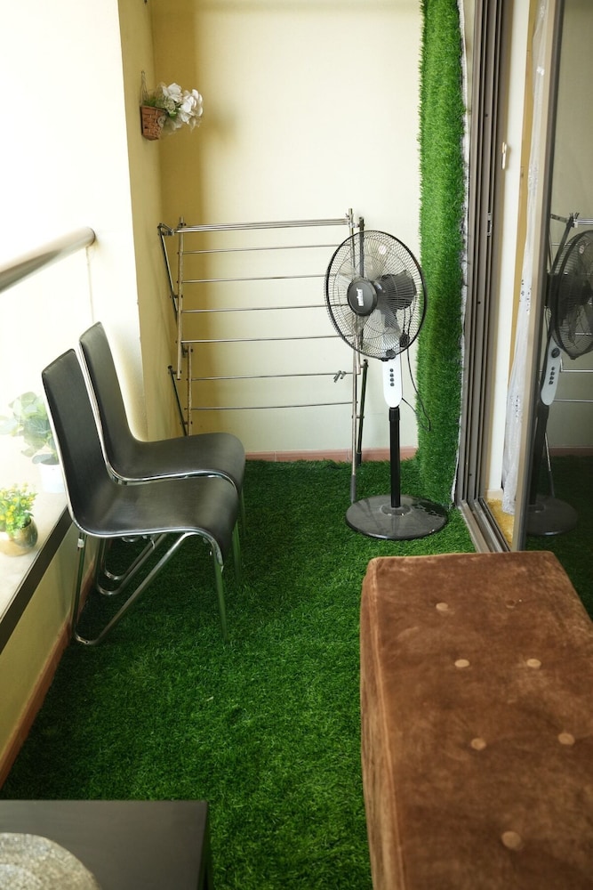Free Gym and Pool Near to Beach Bunk Bed
