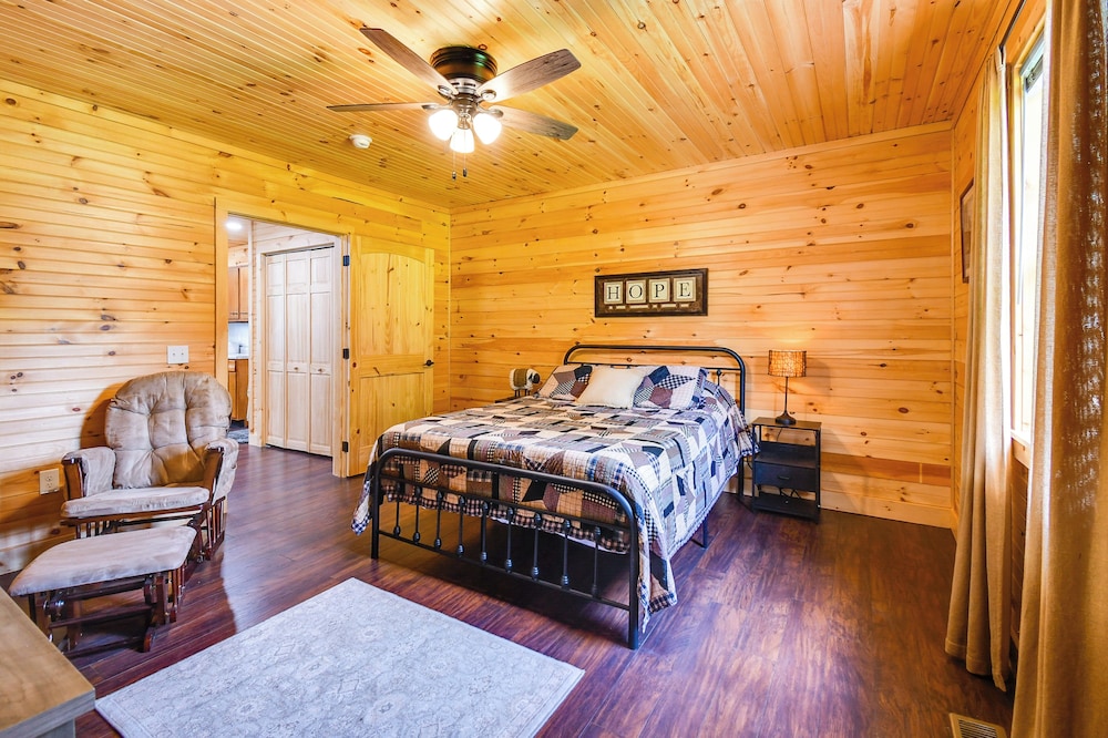 18 Mi to Red River Gorge: Beattyville Retreat