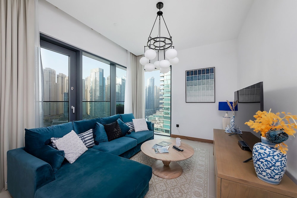 Apartment with beautiful view on Marina