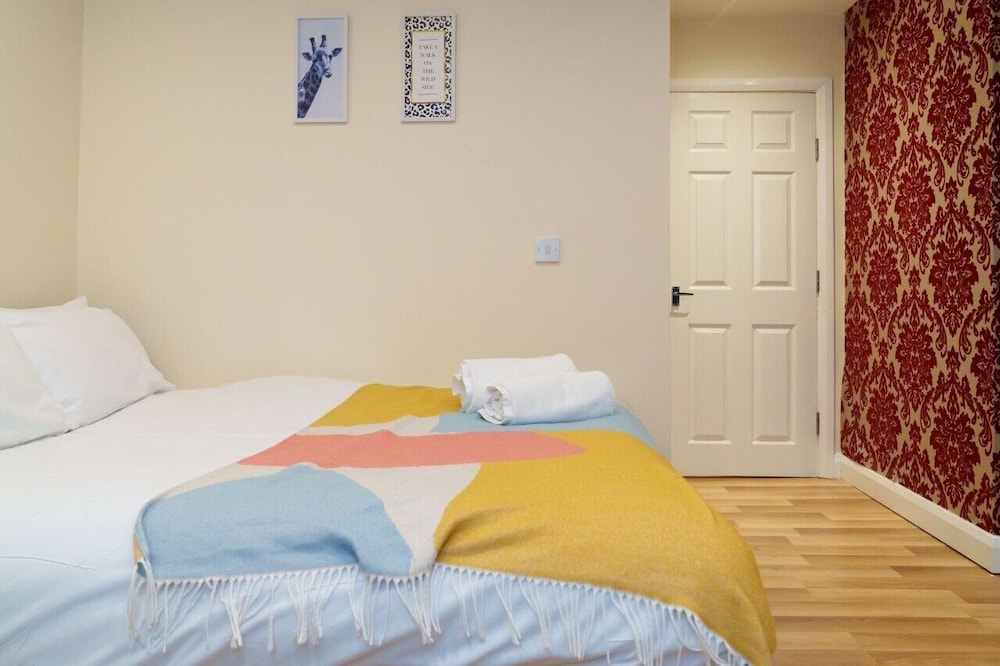 Roundhay Apartments view 3