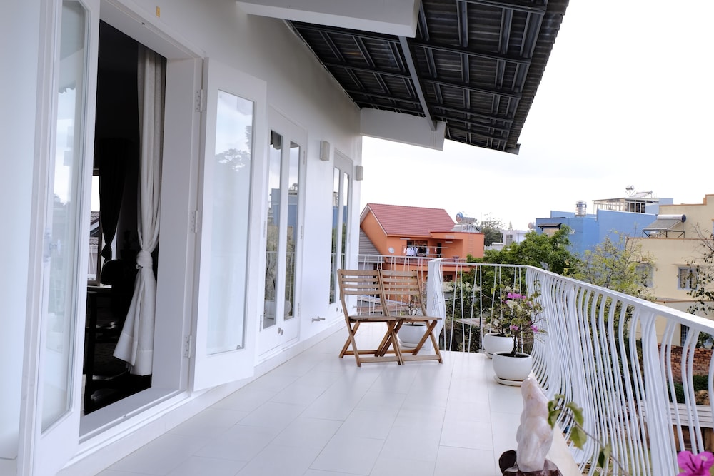 Lu Tan Residence