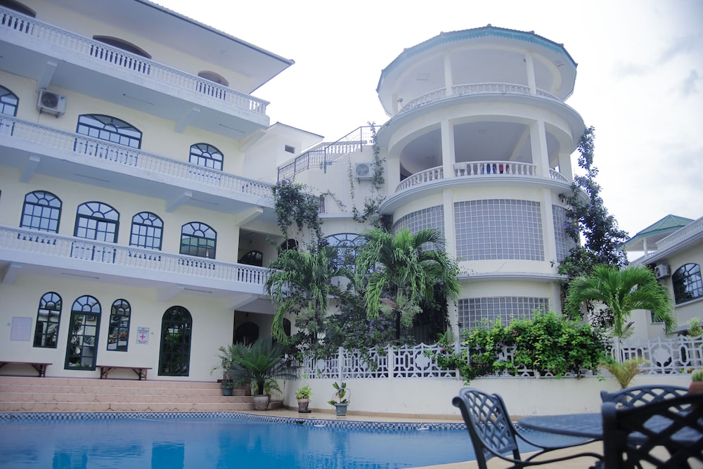 Luxury Residence with Ocean View in Masaki
