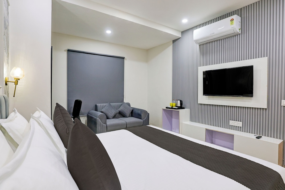 Raasha Hotel & Banquet