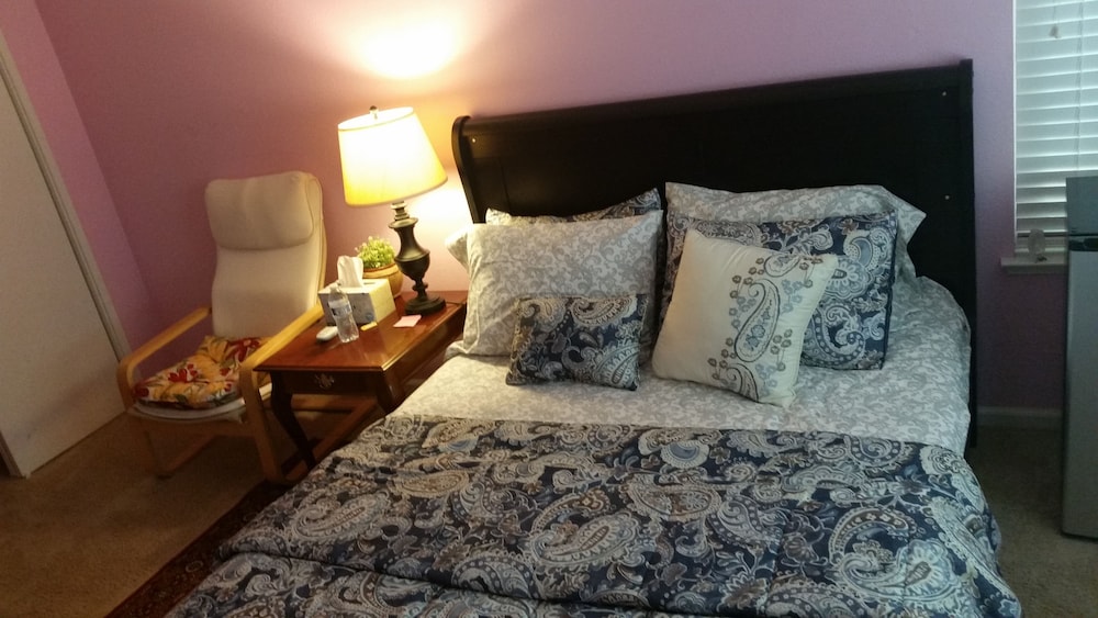 Bed and Breakfast - Property Image 18