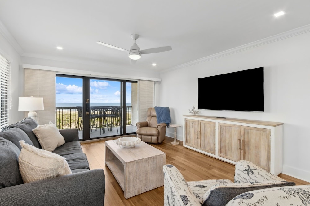 Surf And Racquet Club B149 2 Bedroom Condo