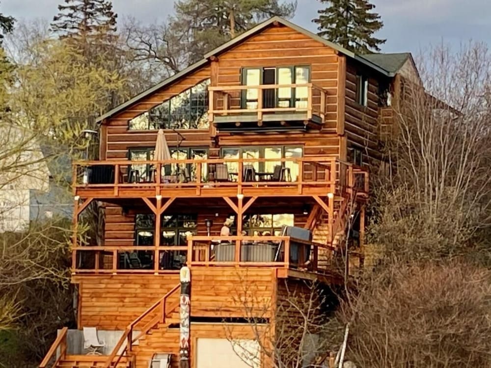 Inn on Bigfork Bay Geronimo