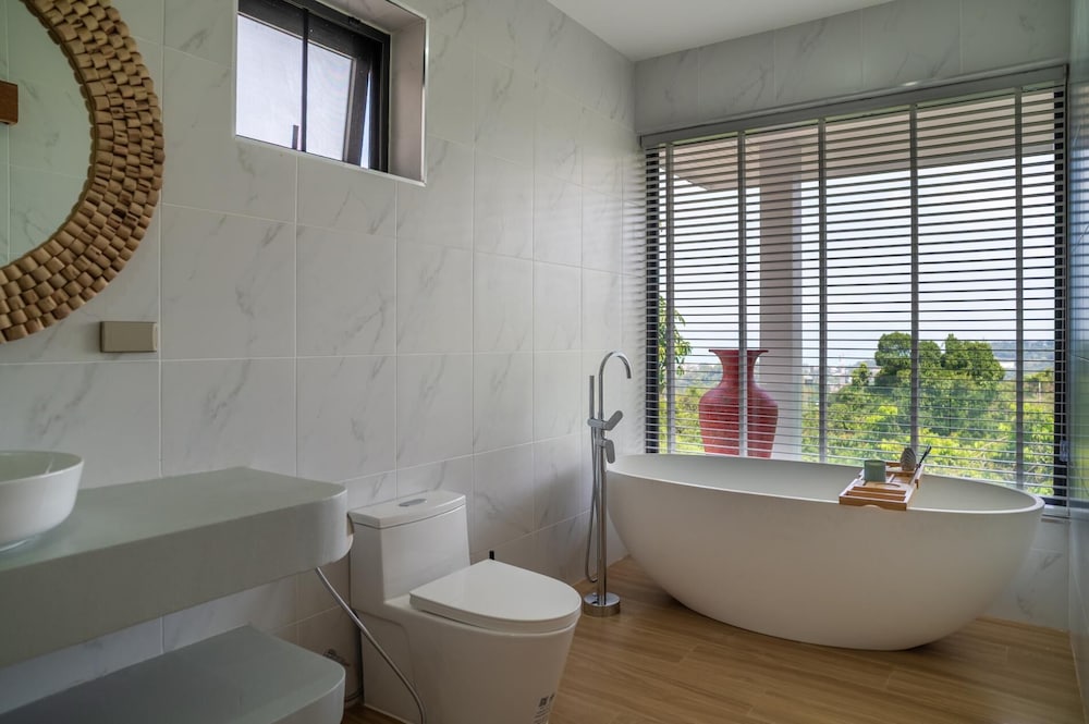 Brand New 3 bed Sea View Villa - KBR31