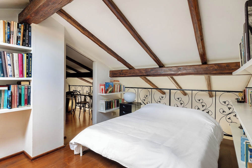 Country Style House in Bologna