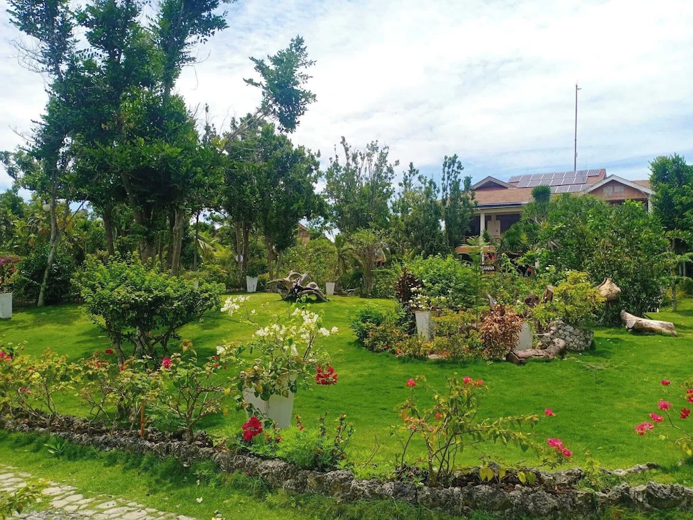 Hale Manna Coastal Gardens