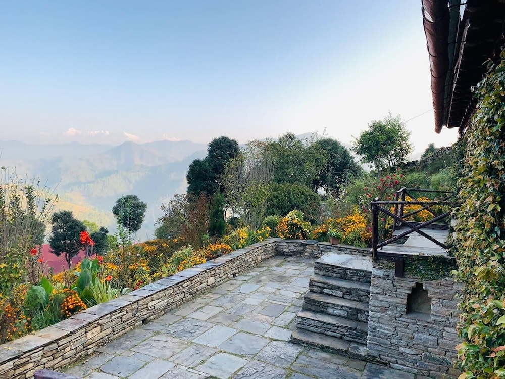 Itmenaan Estate