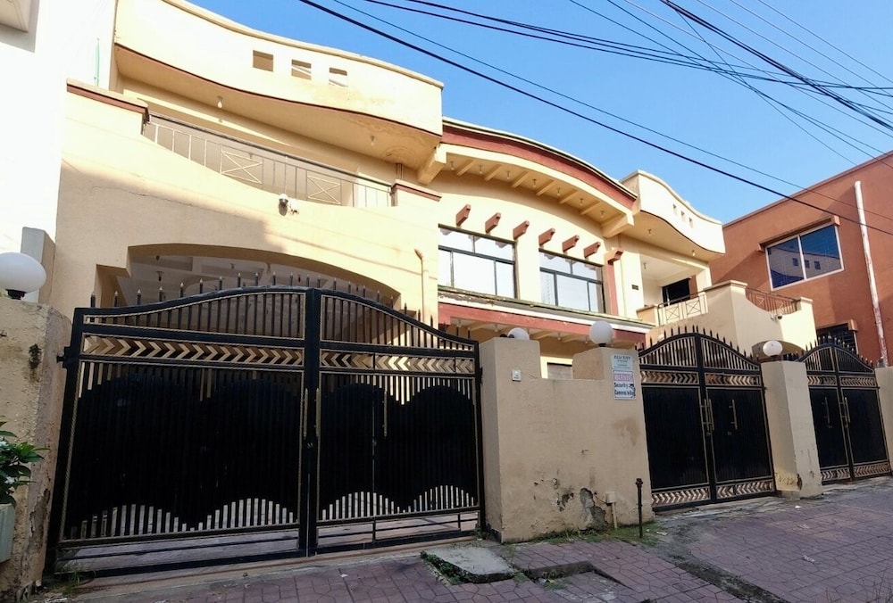 Room-charming B&B in Rawalpindi