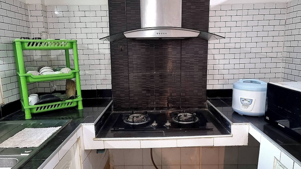 Chiang Mai Oasis 2-bedroom Home With Private Entrance & Modern Amenities