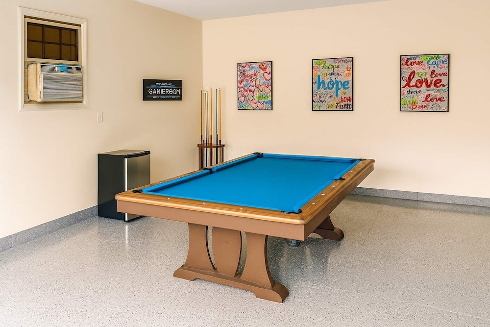 Dublin Blue Haven - Home for 12