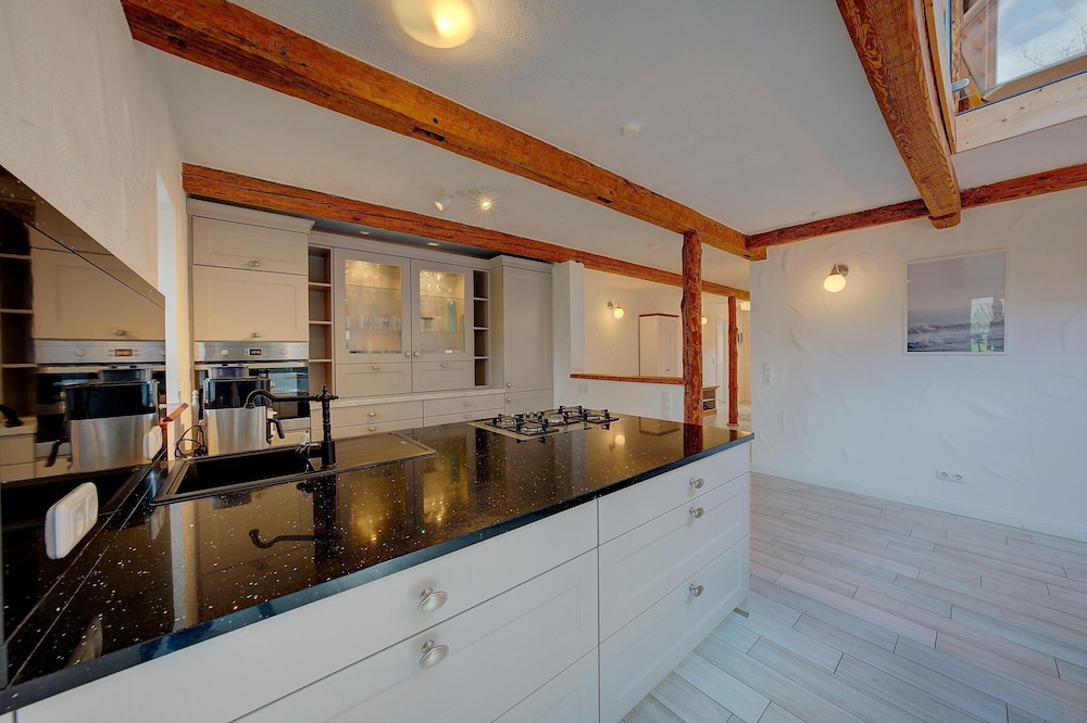 Elegantes Ferienhaus mit Garten auf Fehmarn