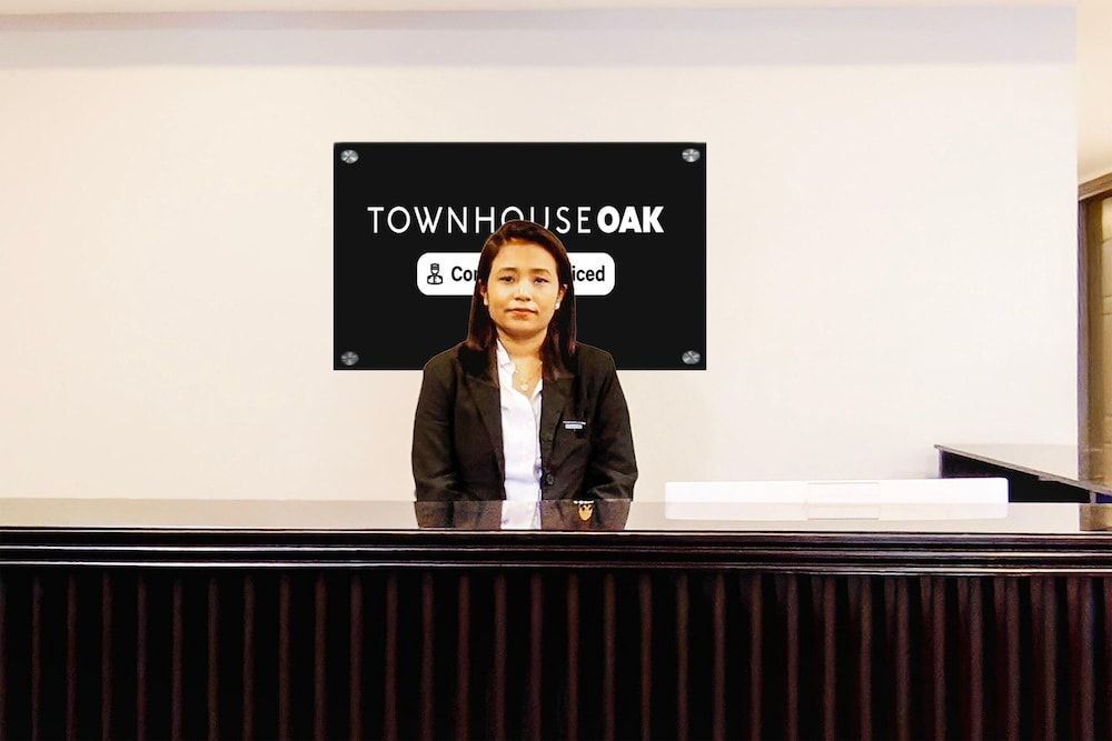 Super Townhouse Oak Indiranagar