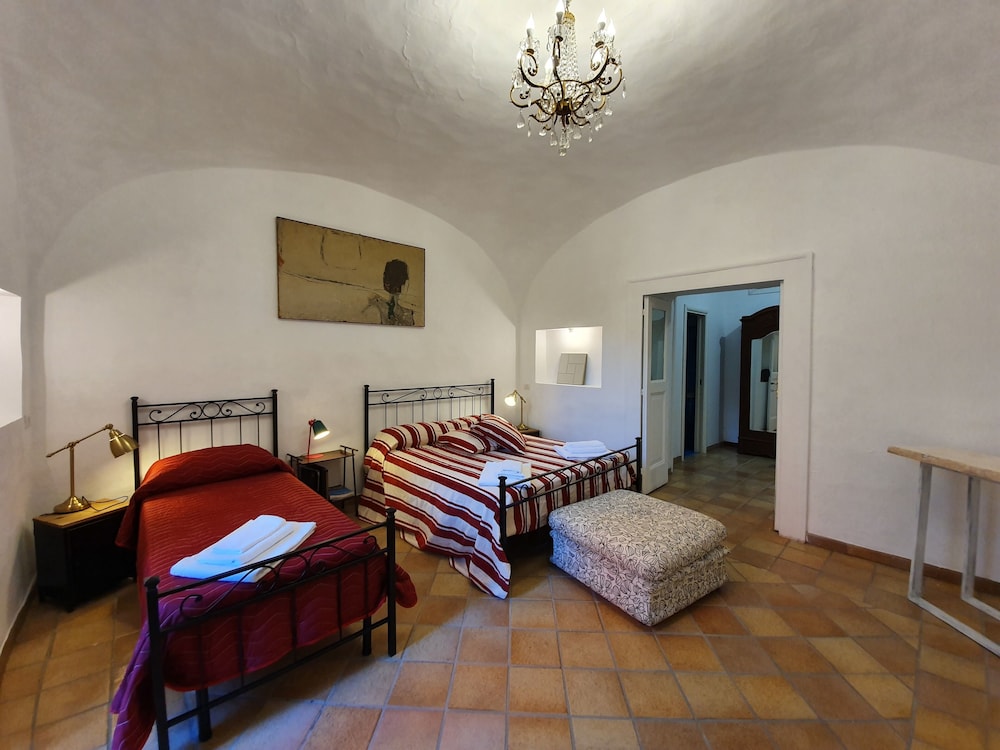 The Spanish Palace suites, rooms, apartments & terraces