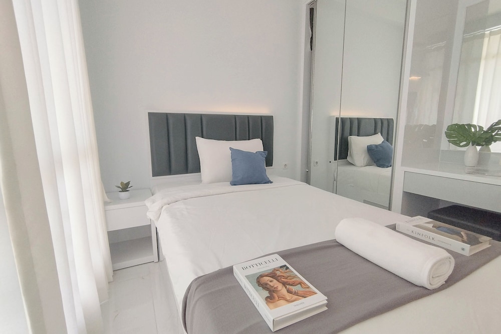 2Br Near Its University At Bale Hinggil Apartment