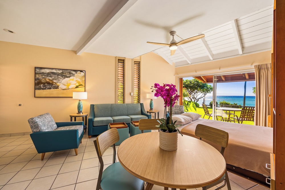 Kuleana Club - 210