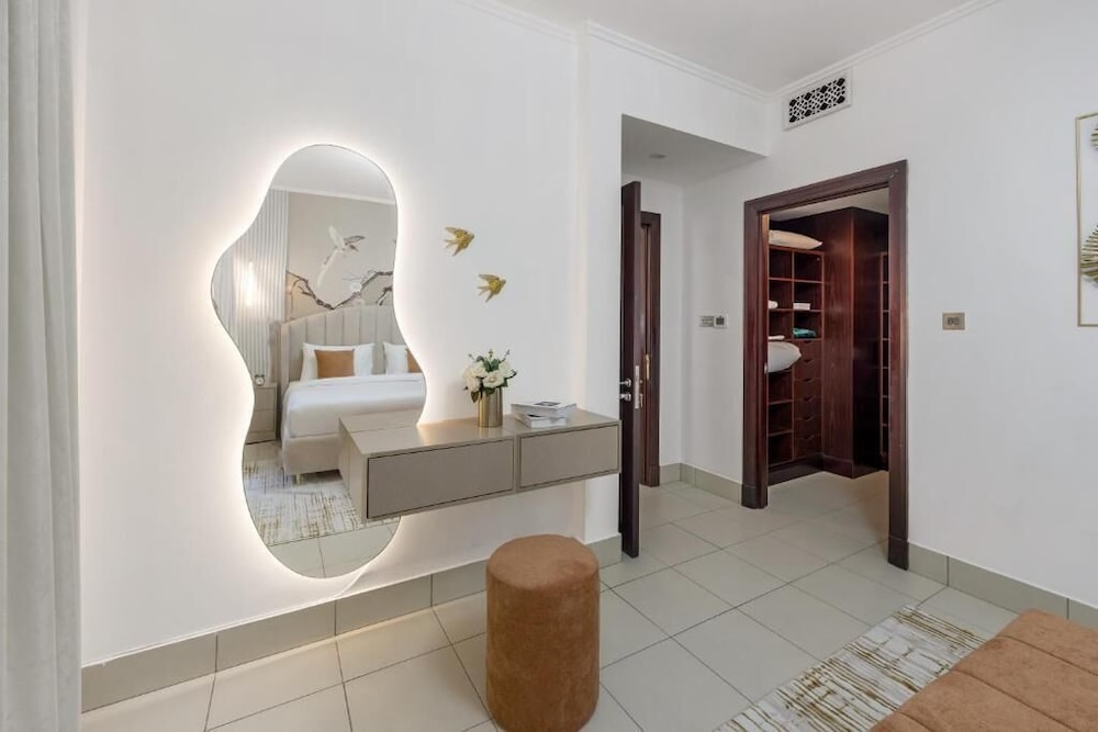 Durrani Homes Zafran Luxe Stay Iconic Burj View