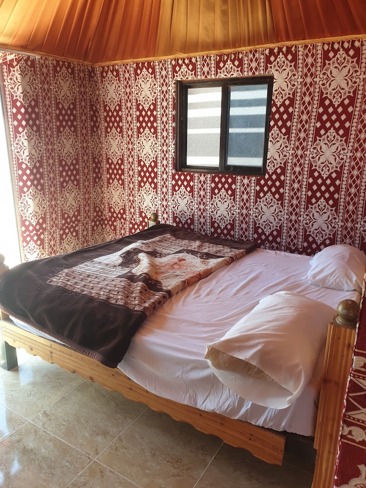 Salman Zwaidh Camp