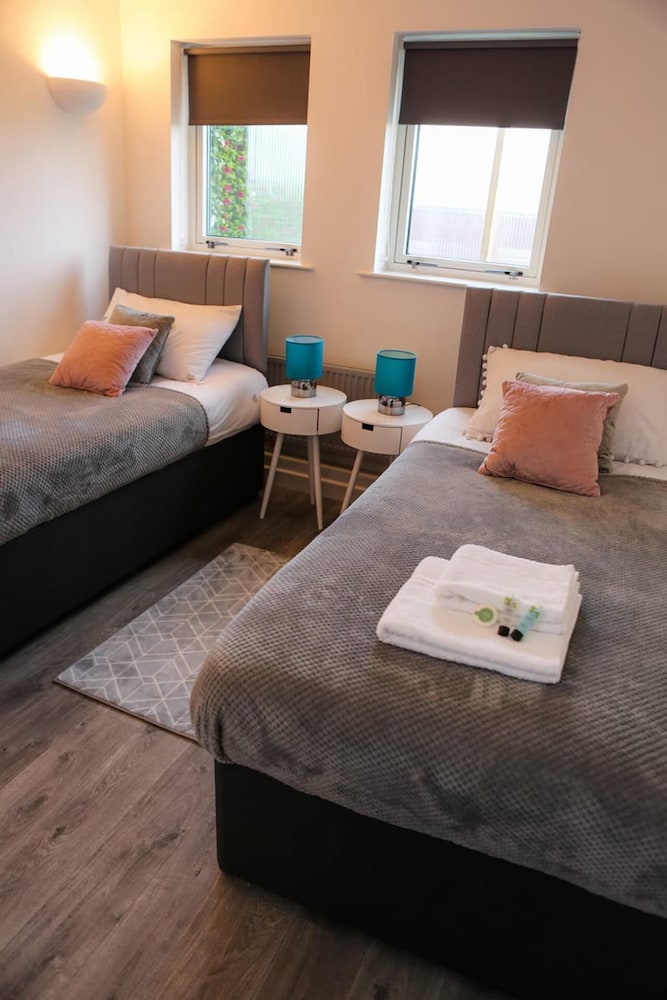 Blue Apartment in Peterborough view 5