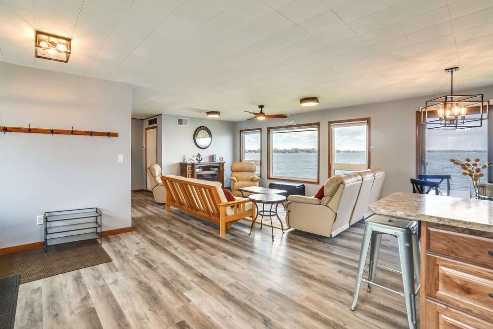 BBQ Ready: Lakefront Retreat in Watertown
