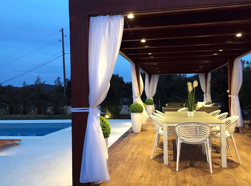 Modern Villa With Private Heated Pool and Lounge Area for a Relaxing Stay