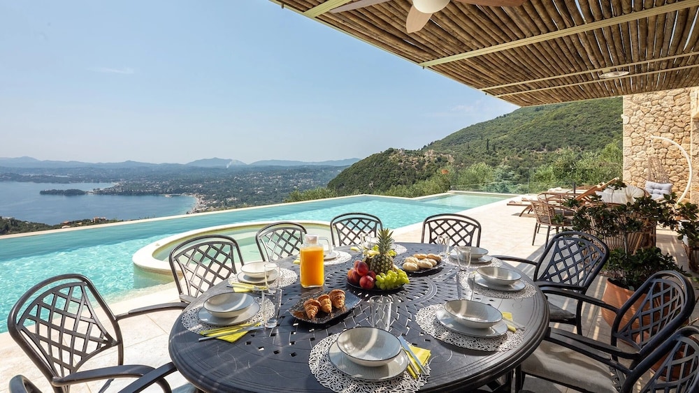 Villa Summer Wine by White Dream Villas