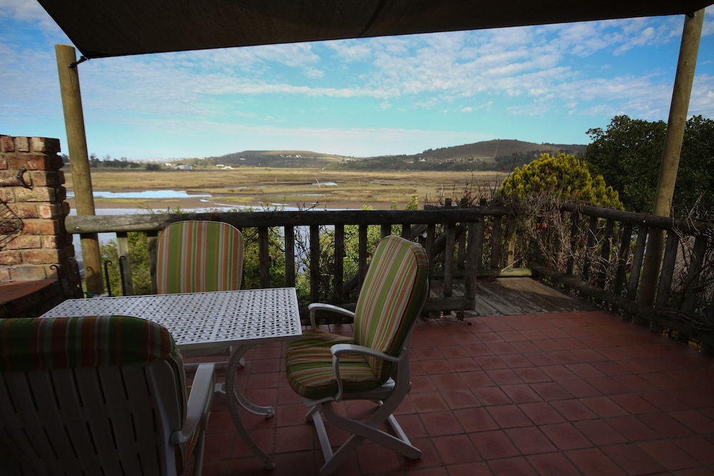 Moonriver Self-catering
