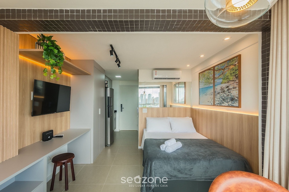 Apartments in a Building With a Pool 800m From the Beach in Salvador - EDF