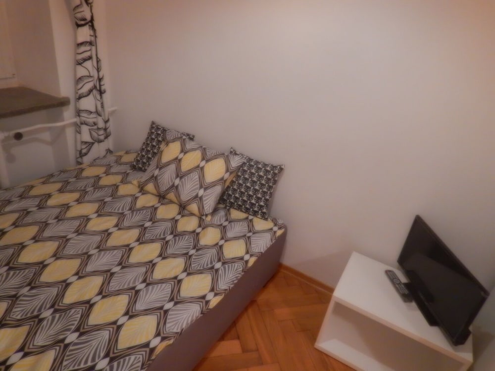 Chmielna Rooms Apartment view 4