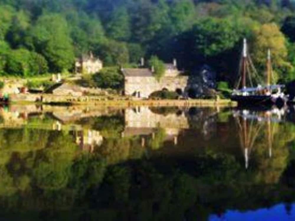 Higher Chapel Farm Bed & Breakfast
