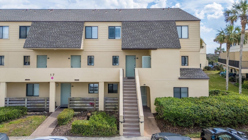 Blessed By The Sea Crescent Beach Activities 2 Bedroom Home